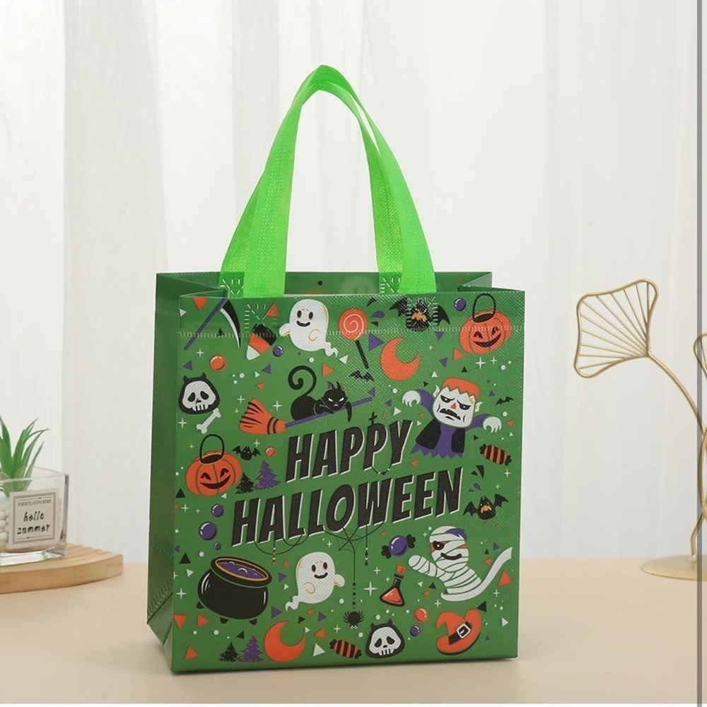 Reusable Halloween Horror, Woven Gift Bags - Birthday Parties, Gift Wrap…​​​ - Picture 5 of 8